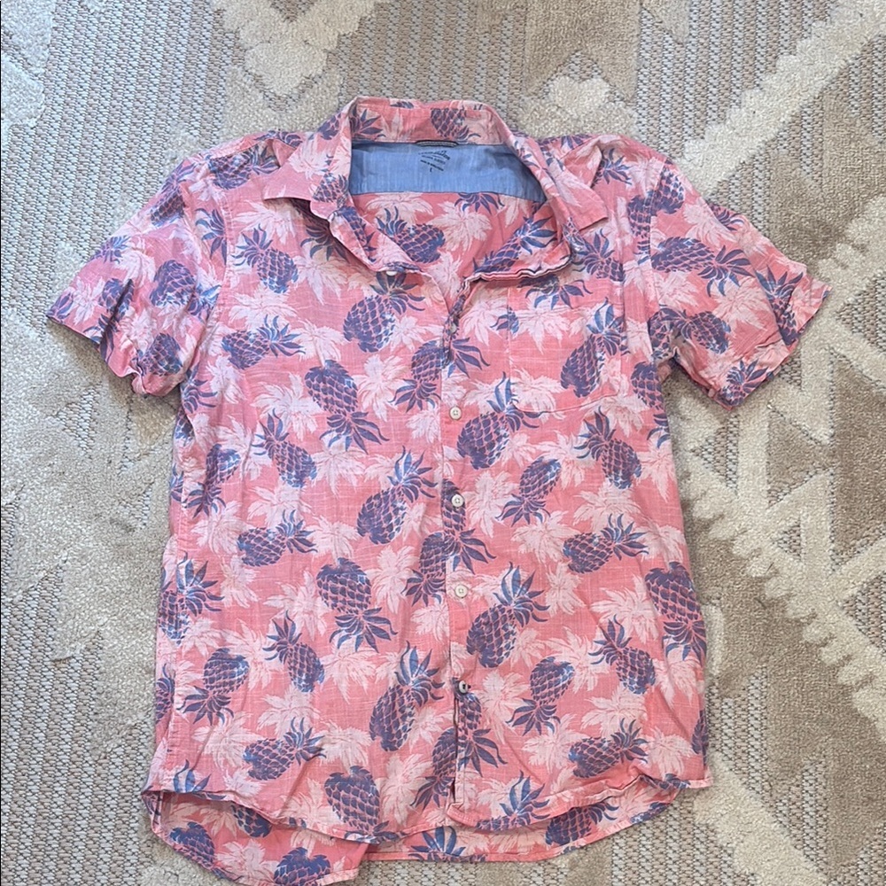 Izod Saltwater Relaxed Classics Shirt - Hawaiian - Pink and Blue - Size Large
